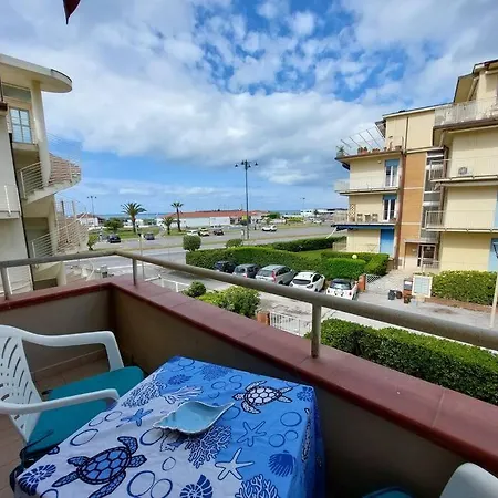 Acquadimare Apartment Viareggio Exterior photo